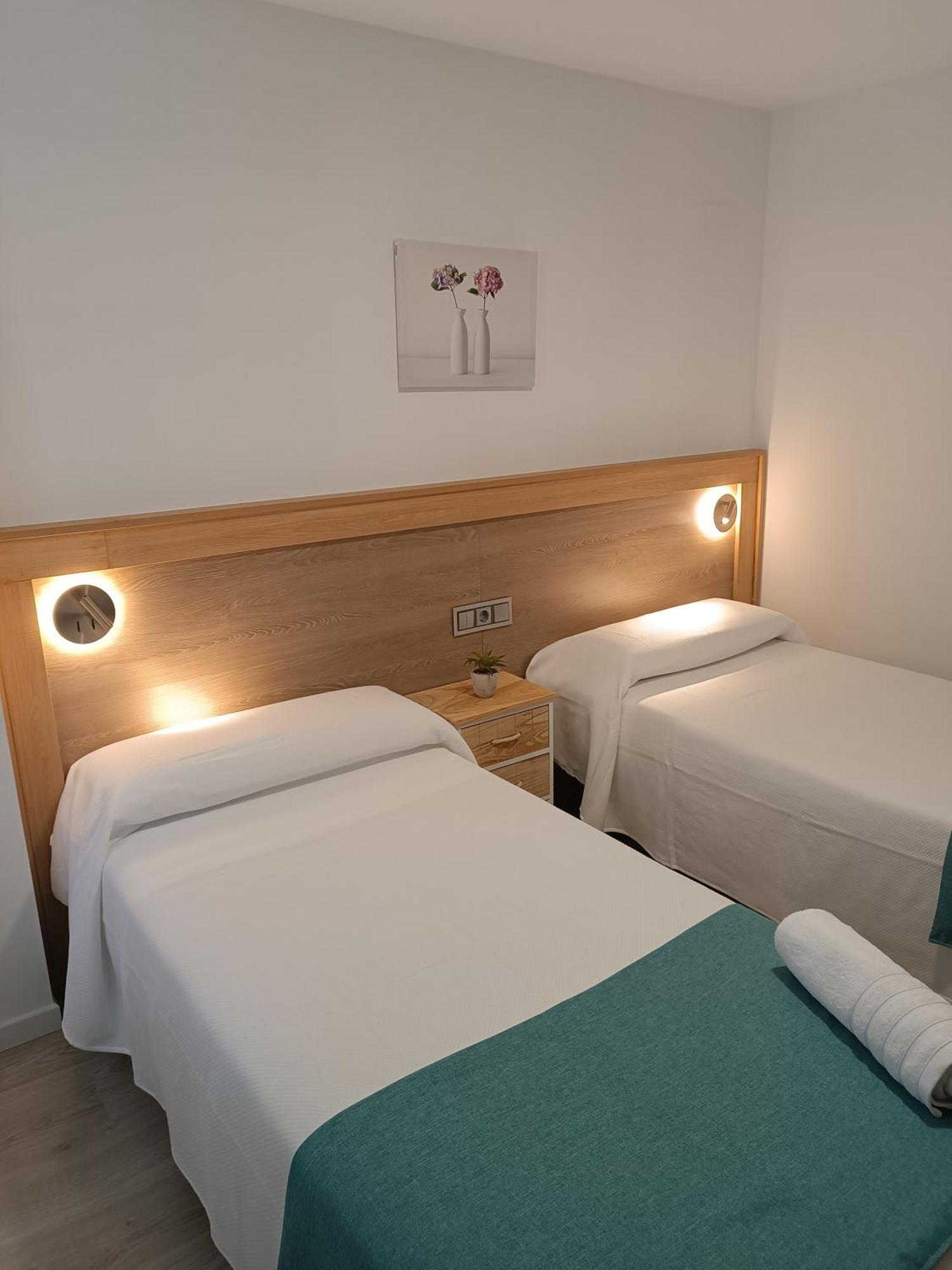 Apartamentos Turisticos Avila Puerta De San Isidro 1-4 Экстерьер фото