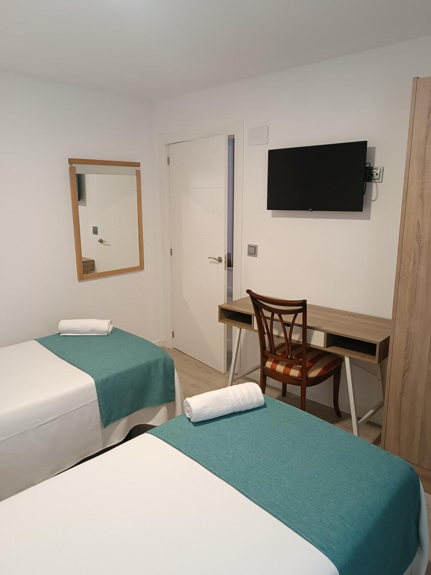 Apartamentos Turisticos Avila Puerta De San Isidro 1-4 Экстерьер фото